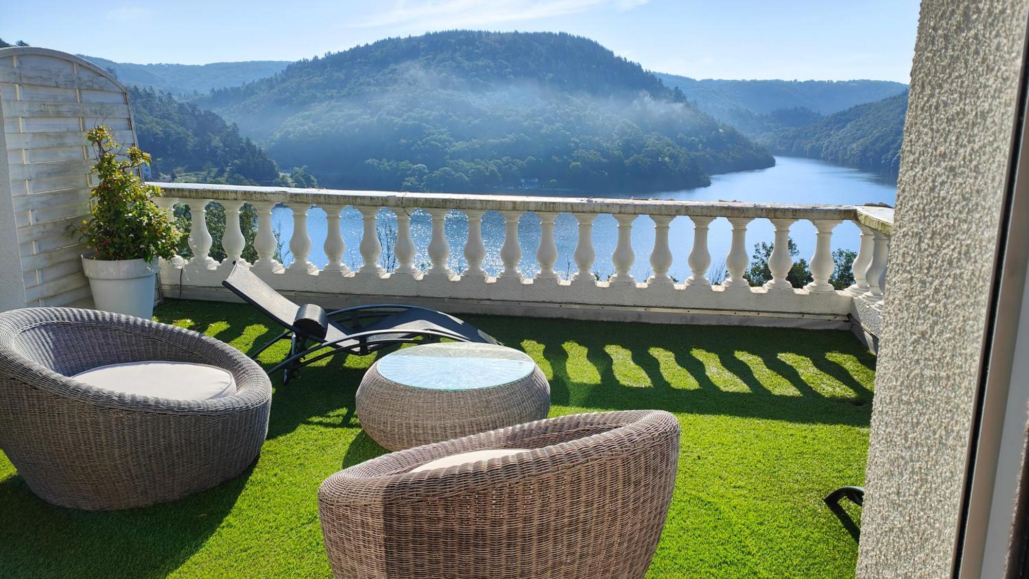 Ma Villa Au Bord De L'Eau Miremont  Екстериор снимка